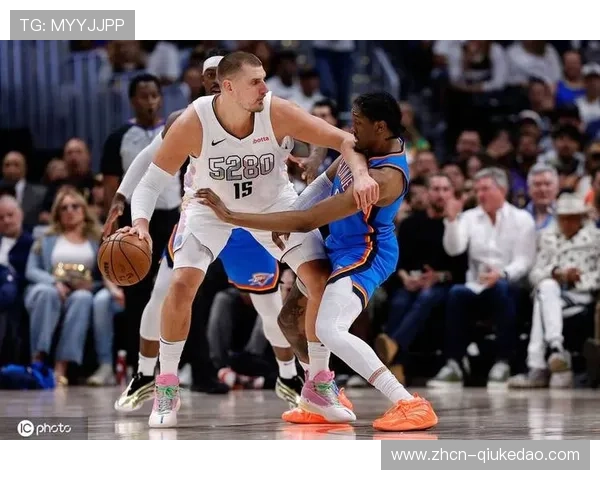 后场断球结合45度后仰，掘金约基奇高效进攻模式破解联防